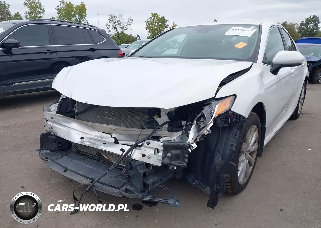 2020 Toyota Camry Le VIN:4T1C11AK6LU956950 - 6
