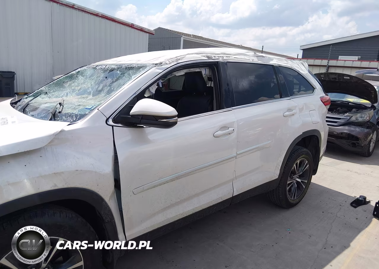 2019 Toyota Highlander Le Plus VIN:5TDZZRFH3KS361513 - 14