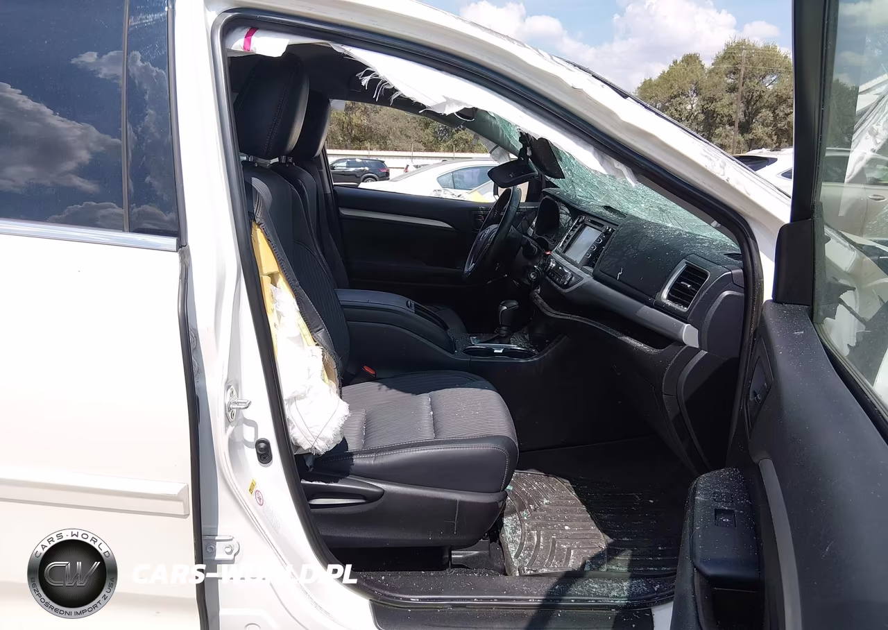2019 Toyota Highlander Le Plus VIN:5TDZZRFH3KS361513 - 5