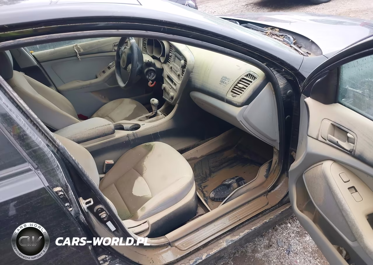 2015 Kia Optima Lx VIN:KNAGM4A75F5615660 - 13