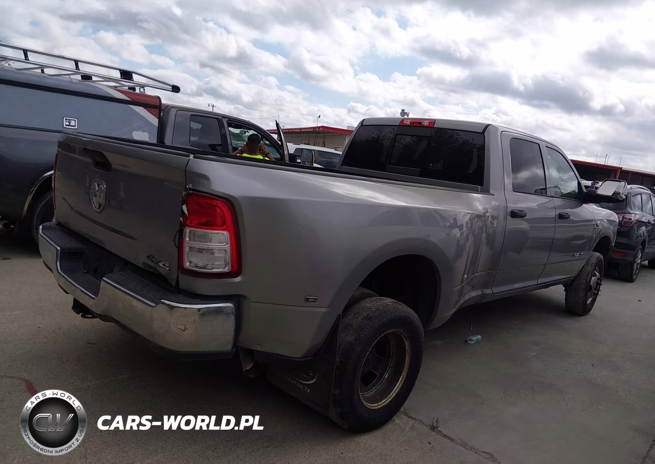 2020 Ram 3500 Tradesman 4X4 8' Box VIN:3C63RRGL7LG271376 - 13