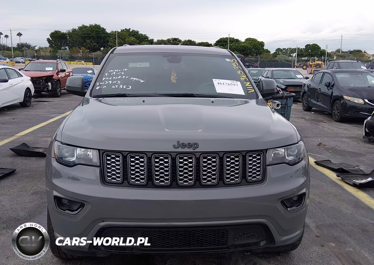 2020 Jeep Grand Cherokee Altitude 4X2 VIN:1C4RJEAG3LC365353 - 12