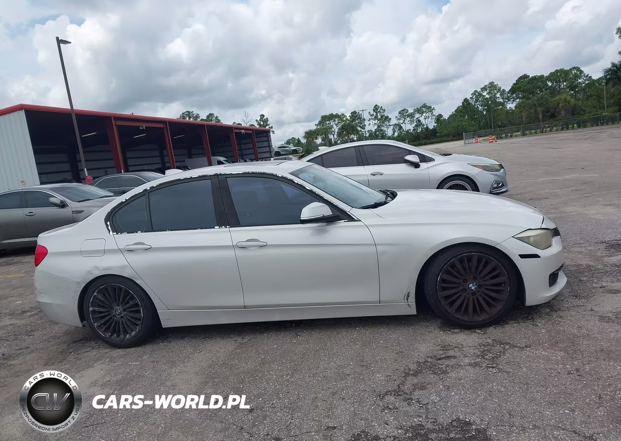 2013 BMW 328I VIN:WBA3A5G5XDNP19514 - 13