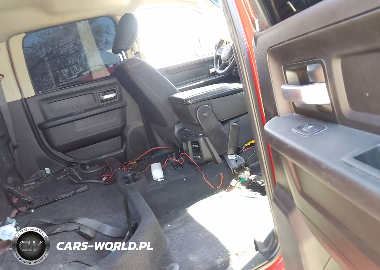 2019 Ram 2500 Tradesman 4X4 6'4 Box VIN:3C6UR5CL5KG640835 - 8