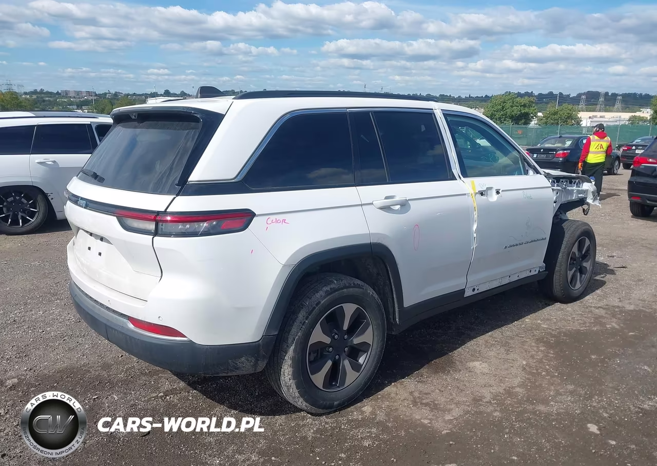 2024 Jeep Grand Cherokee 4Xe VIN:1C4RJYB6XRC114362 - 4