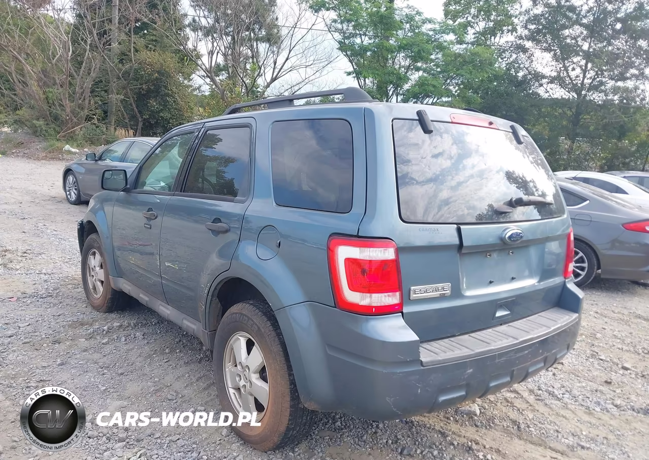 2011 Ford Escape Xlt VIN:1FMCU0D75BKC25736 - 3