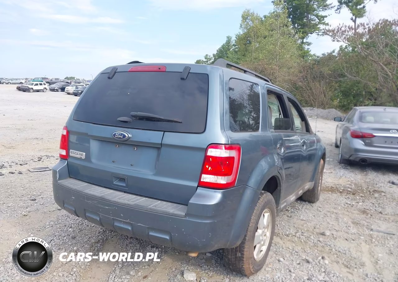 2011 Ford Escape Xlt VIN:1FMCU0D75BKC25736 - 4