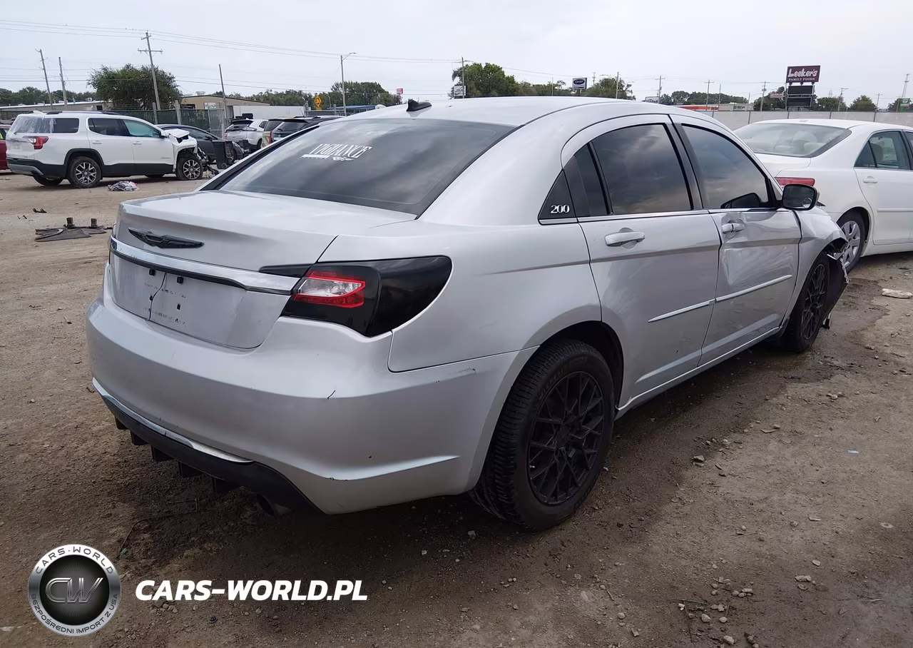2012 Chrysler 200 Lx VIN:1C3CCBAB3CN228733 - 4