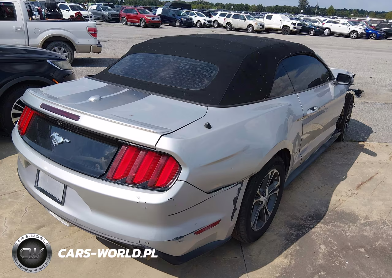 2017 Ford Mustang Ecoboost Premium VIN:1FATP8UHXH5328702 - 4