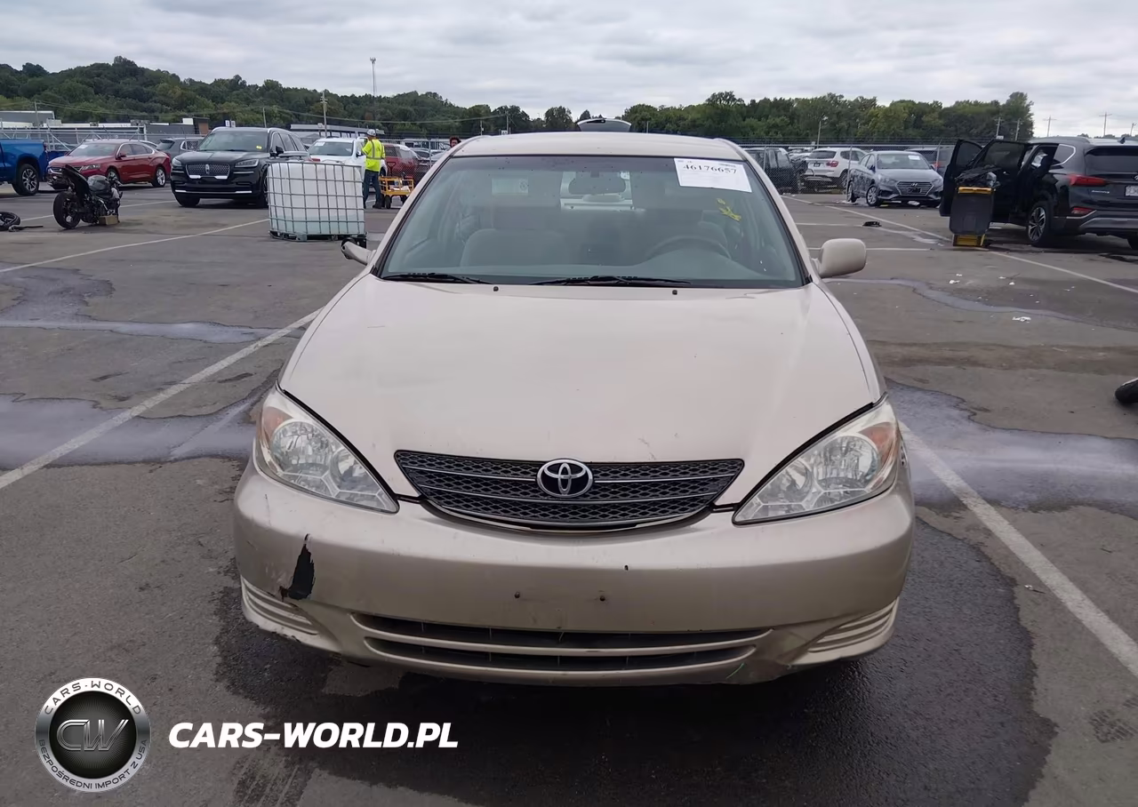 2002 Toyota Camry Le VIN:4T1BE32K42U010614 - 11