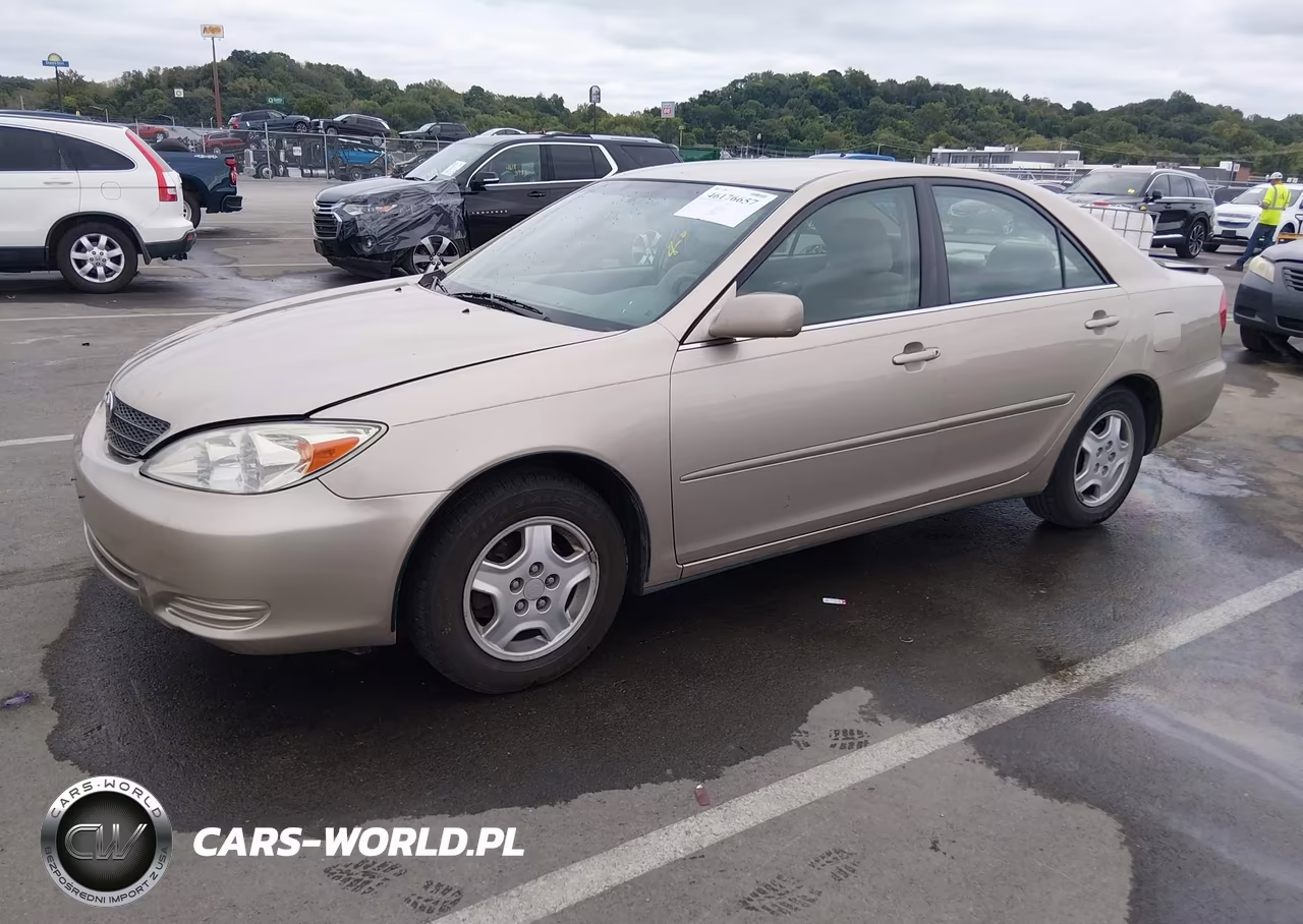 2002 Toyota Camry Le VIN:4T1BE32K42U010614 - 2