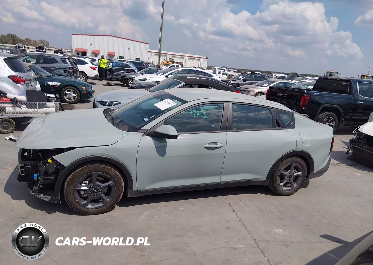 2026 Kia K4 Lxs VIN:3KPFT4DE1TE314590 - 14