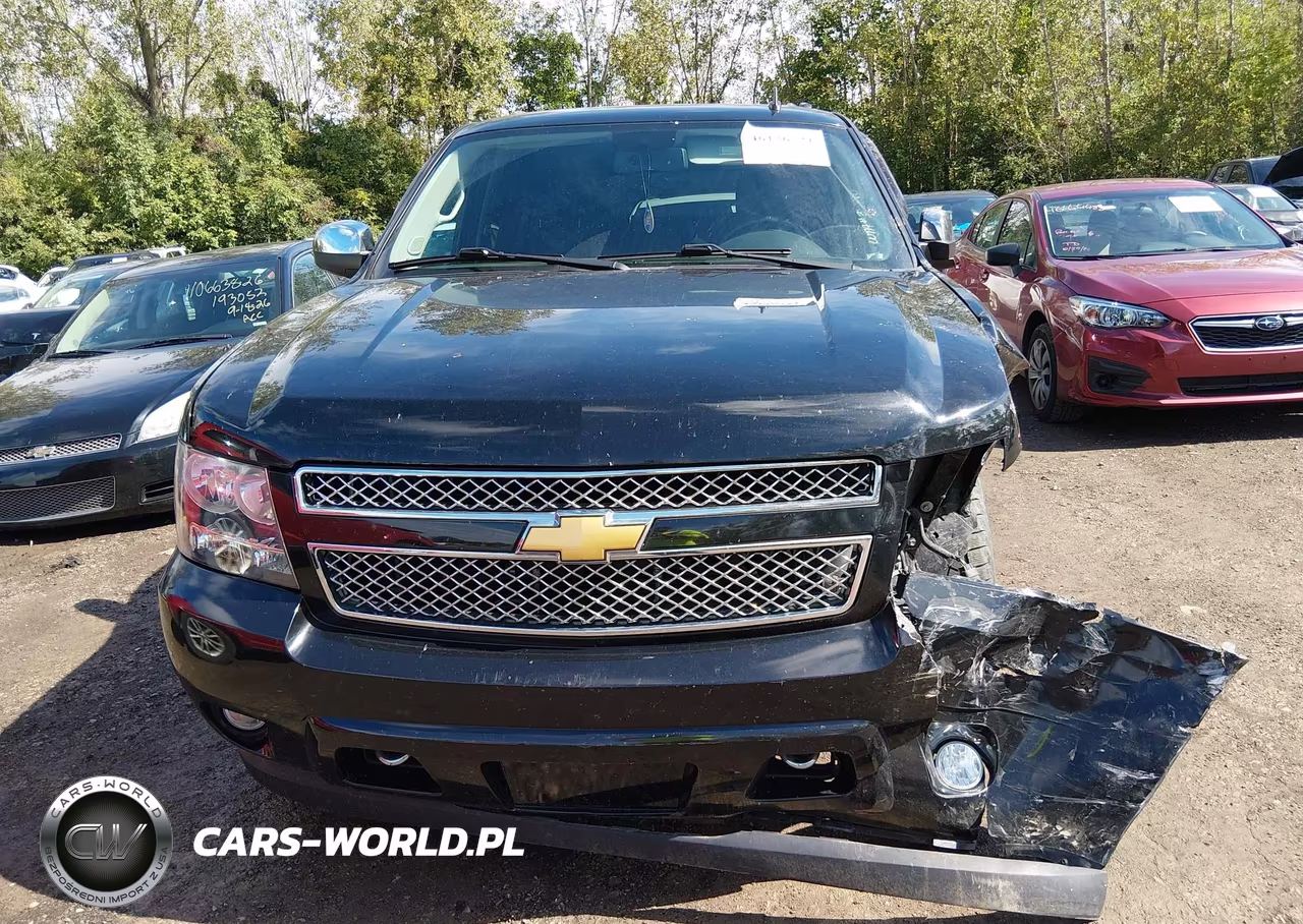 2014 Chevrolet Suburban 1500 Ls VIN:1GNSKHE72ER180924 - 12