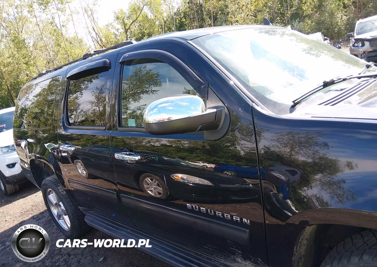 2014 Chevrolet Suburban 1500 Ls VIN:1GNSKHE72ER180924 - 13
