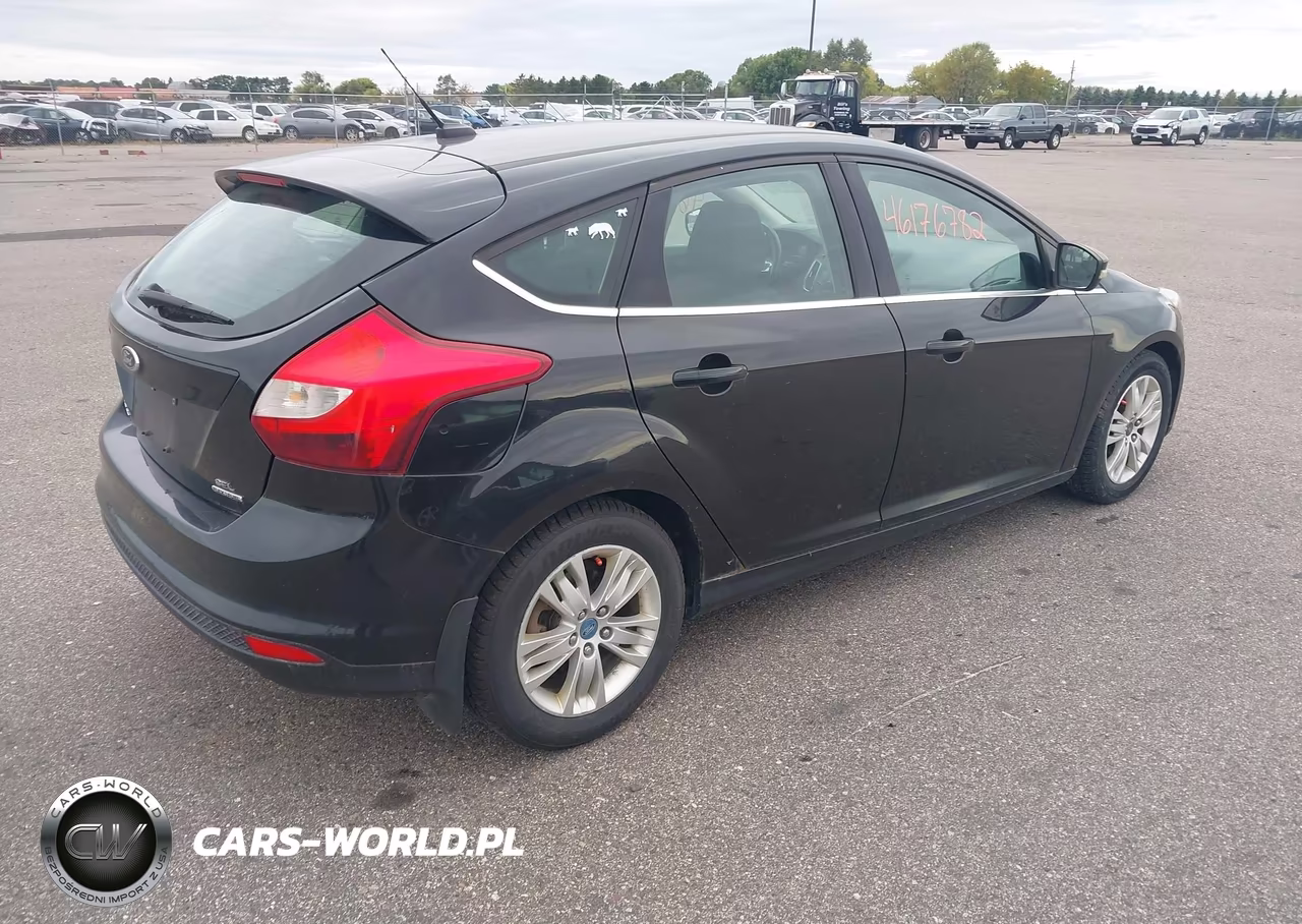 2012 Ford Focus Sel VIN:1FAHP3M27CL451401 - 4