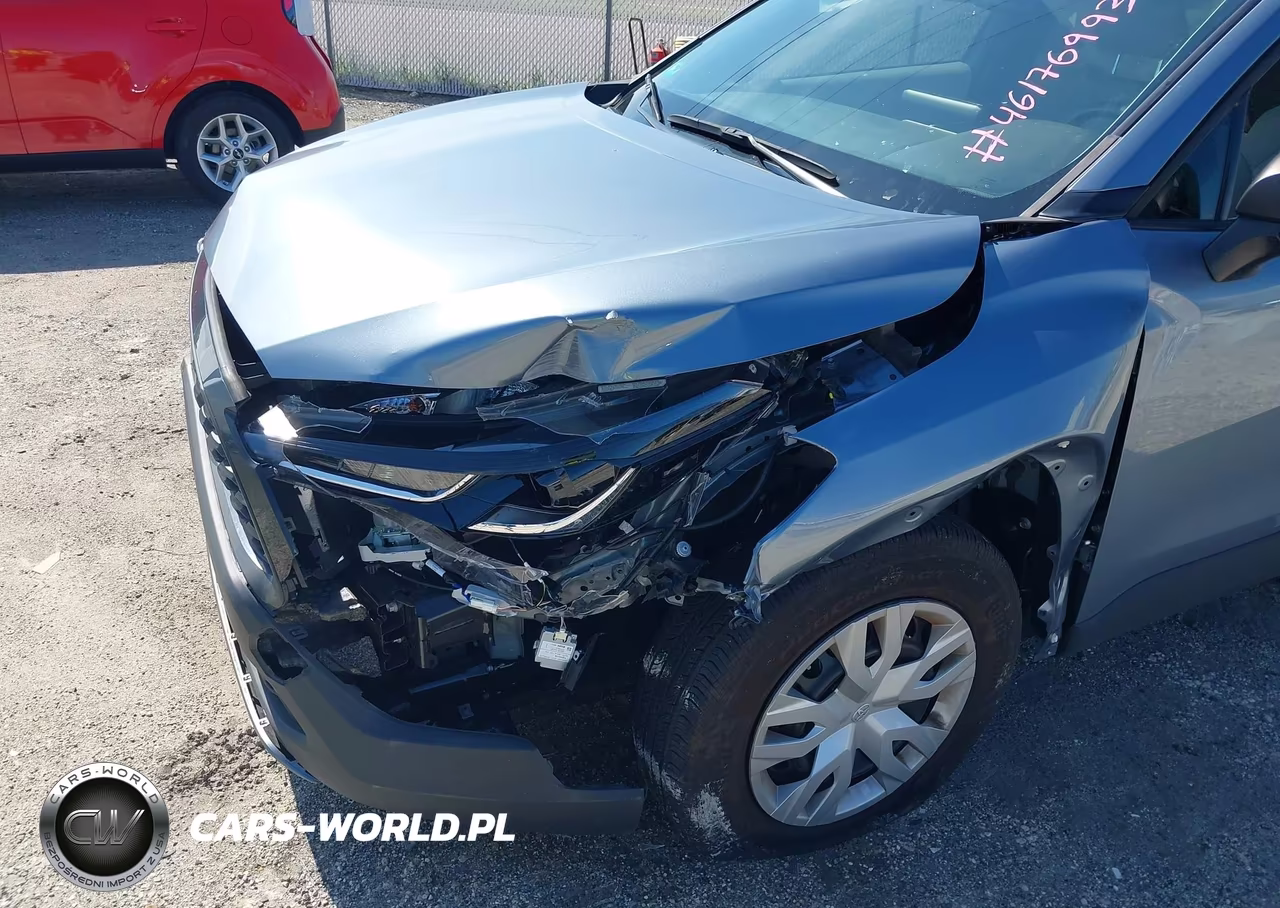 2025 Toyota Corolla Cross L VIN:7MUAAAAG4SV134857 - 6