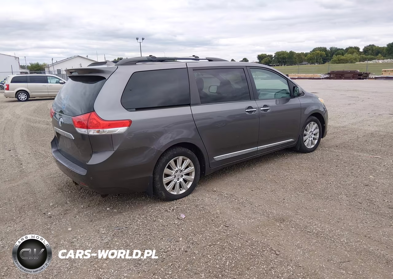 2011 Toyota Sienna Limited VIN:5TDDK3DC7BS019033 - 4