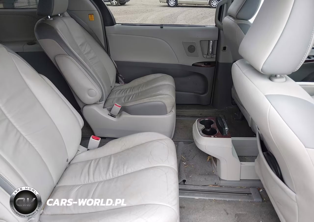 2011 Toyota Sienna Limited VIN:5TDDK3DC7BS019033 - 8