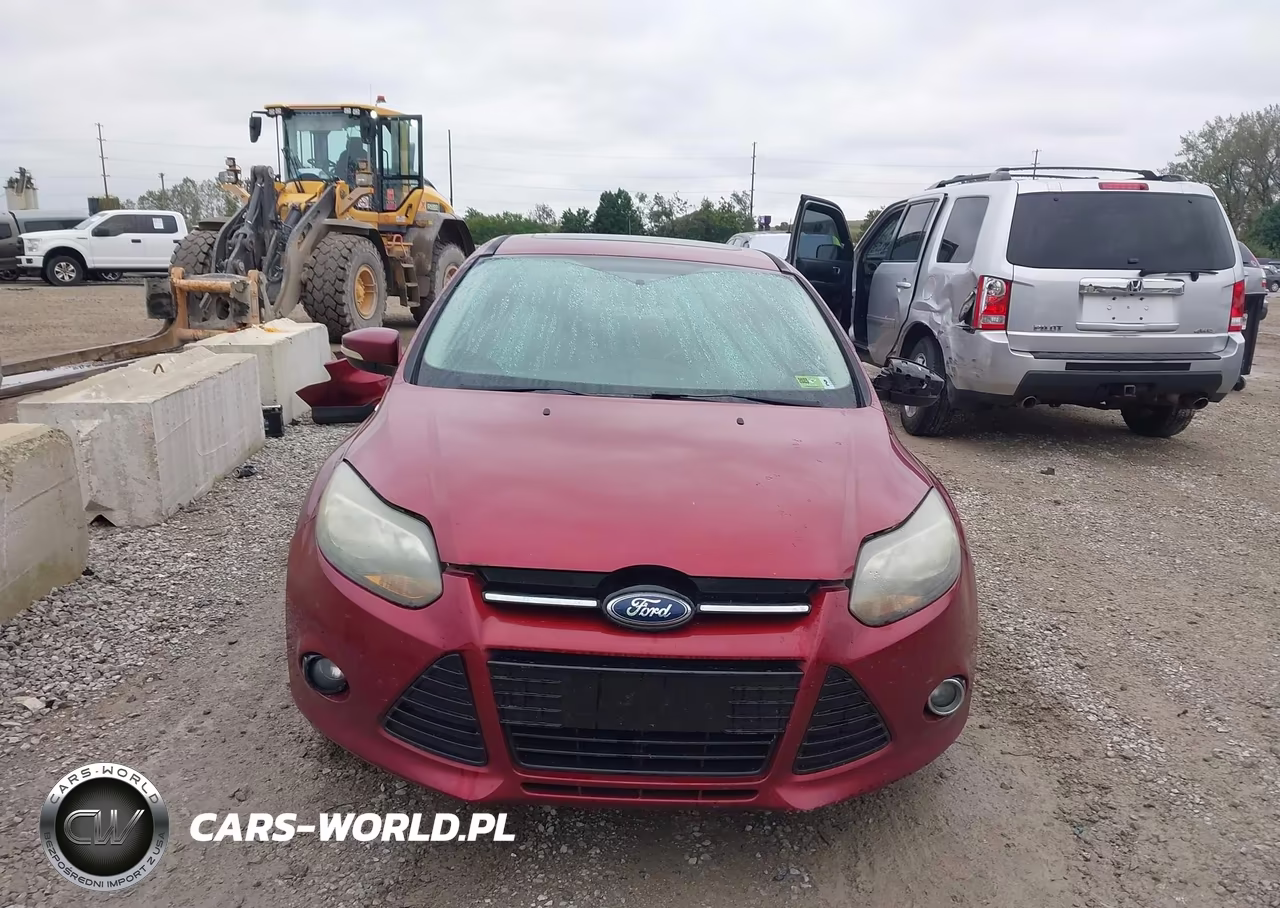 2014 Ford Focus Titanium VIN:1FADP3J21EL438763 - 13