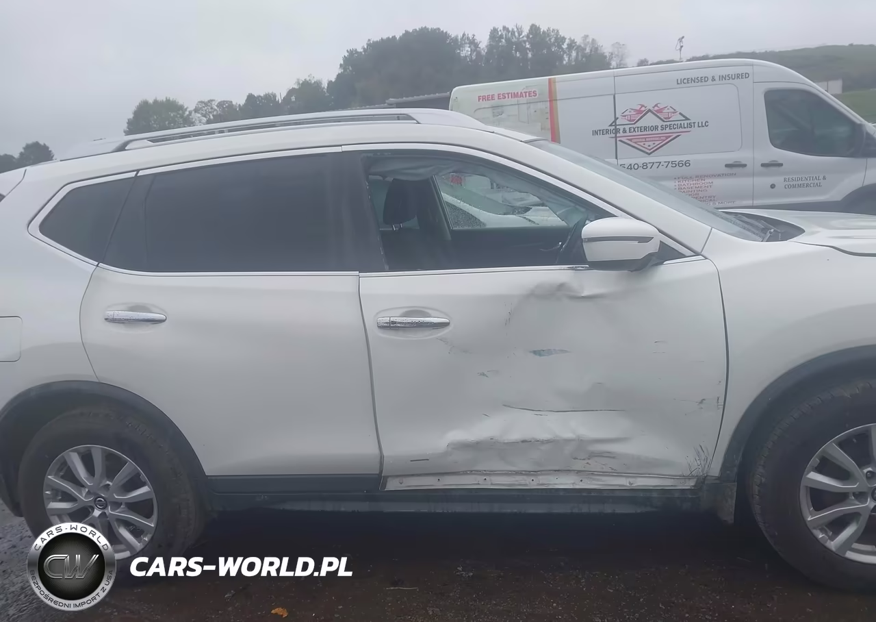 2017 Nissan Rogue Sv VIN:KNMAT2MV8HP593901 - 13