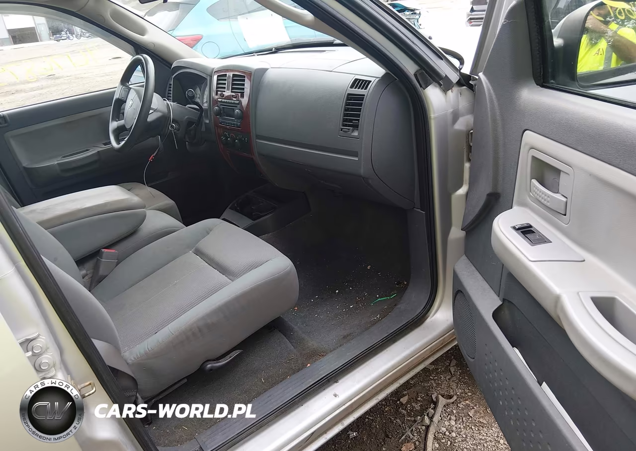 2005 Dodge Dakota Slt VIN:1D7HW48KX5S277805 - 5