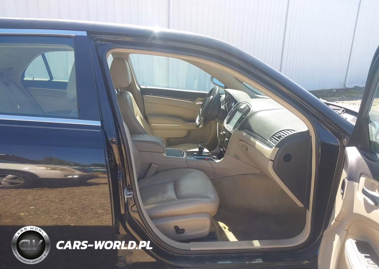 2013 Chrysler 300 Motown VIN:2C3CCAAG3DH612091 - 5