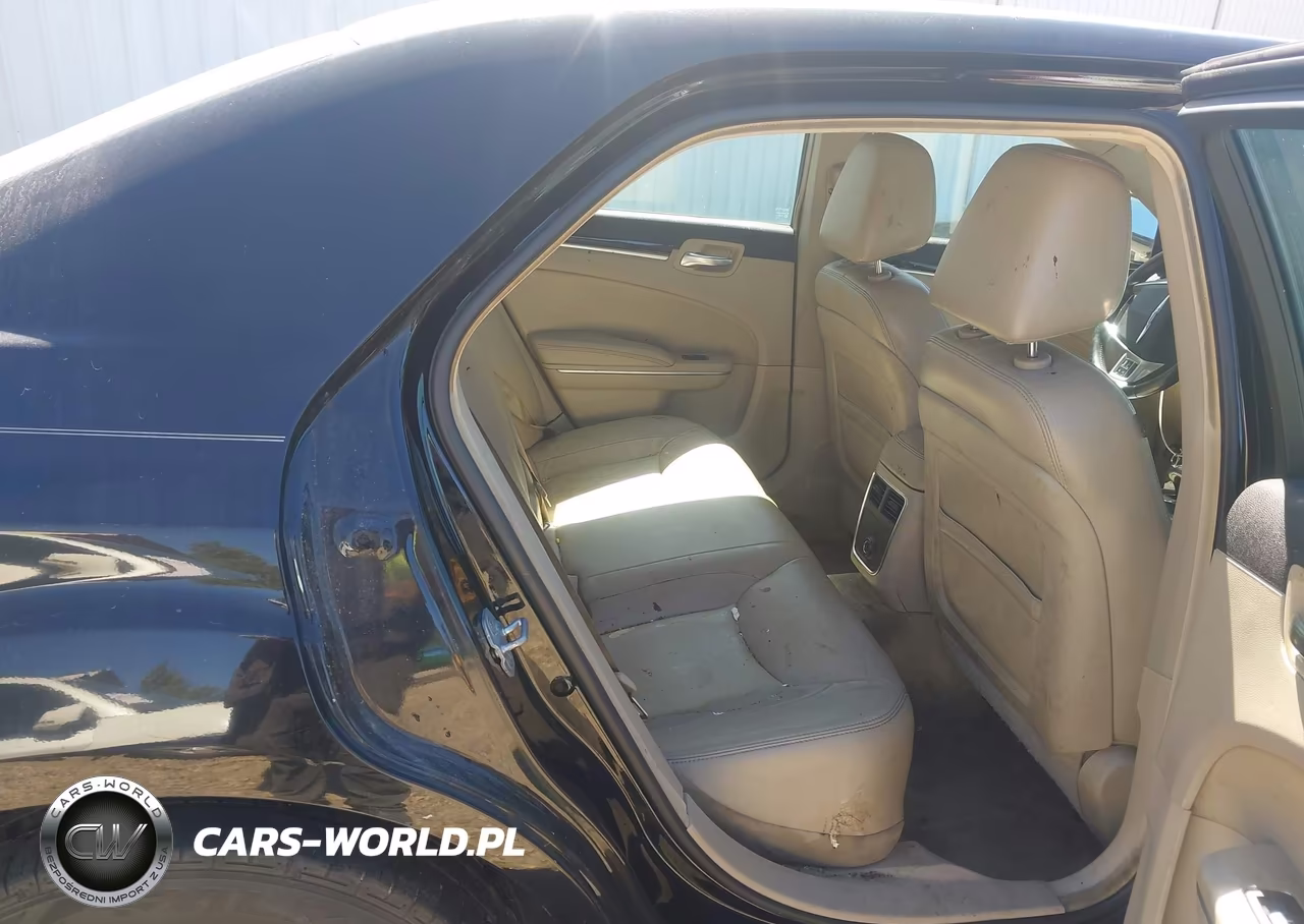 2013 Chrysler 300 Motown VIN:2C3CCAAG3DH612091 - 8
