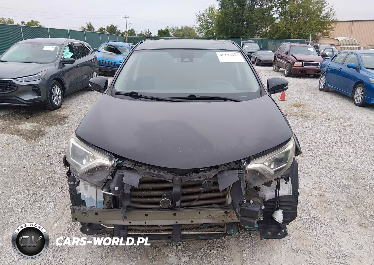 2018 Toyota Rav4 Xle VIN:2T3RFREV7JW706037 - 13