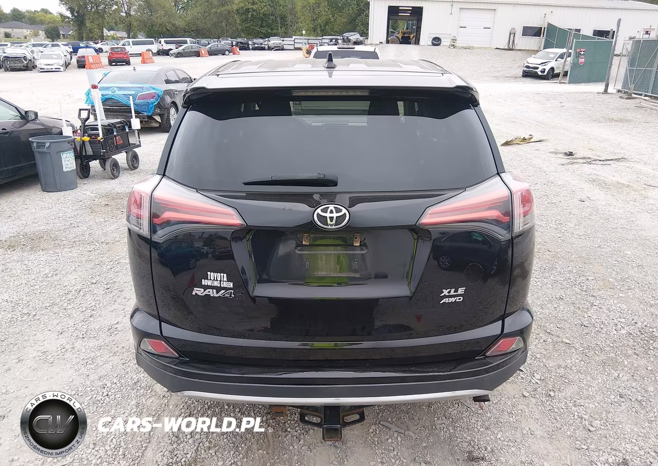 2018 Toyota Rav4 Xle VIN:2T3RFREV7JW706037 - 17