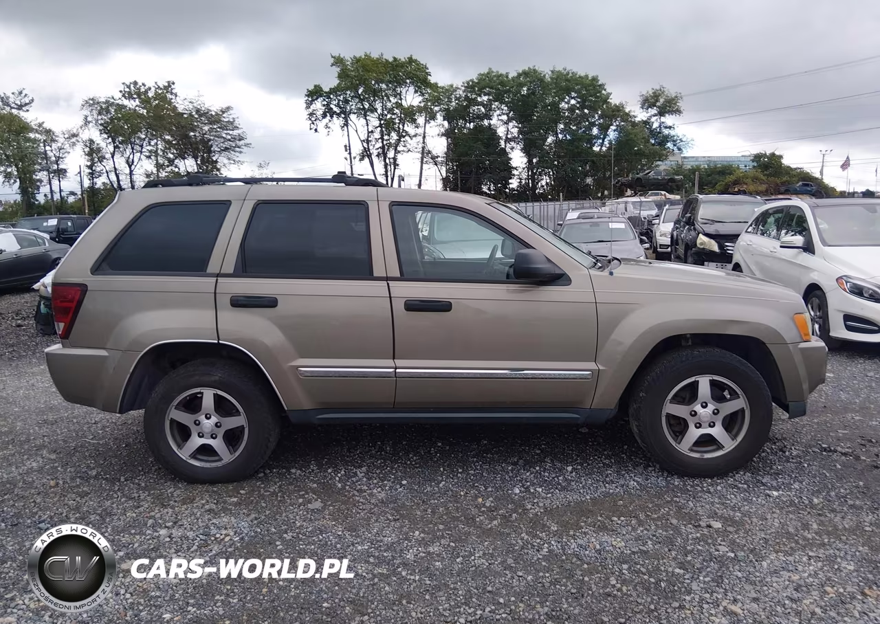 2005 Jeep Grand Cherokee Laredo VIN:1J4GR48KX5C696190 - 13