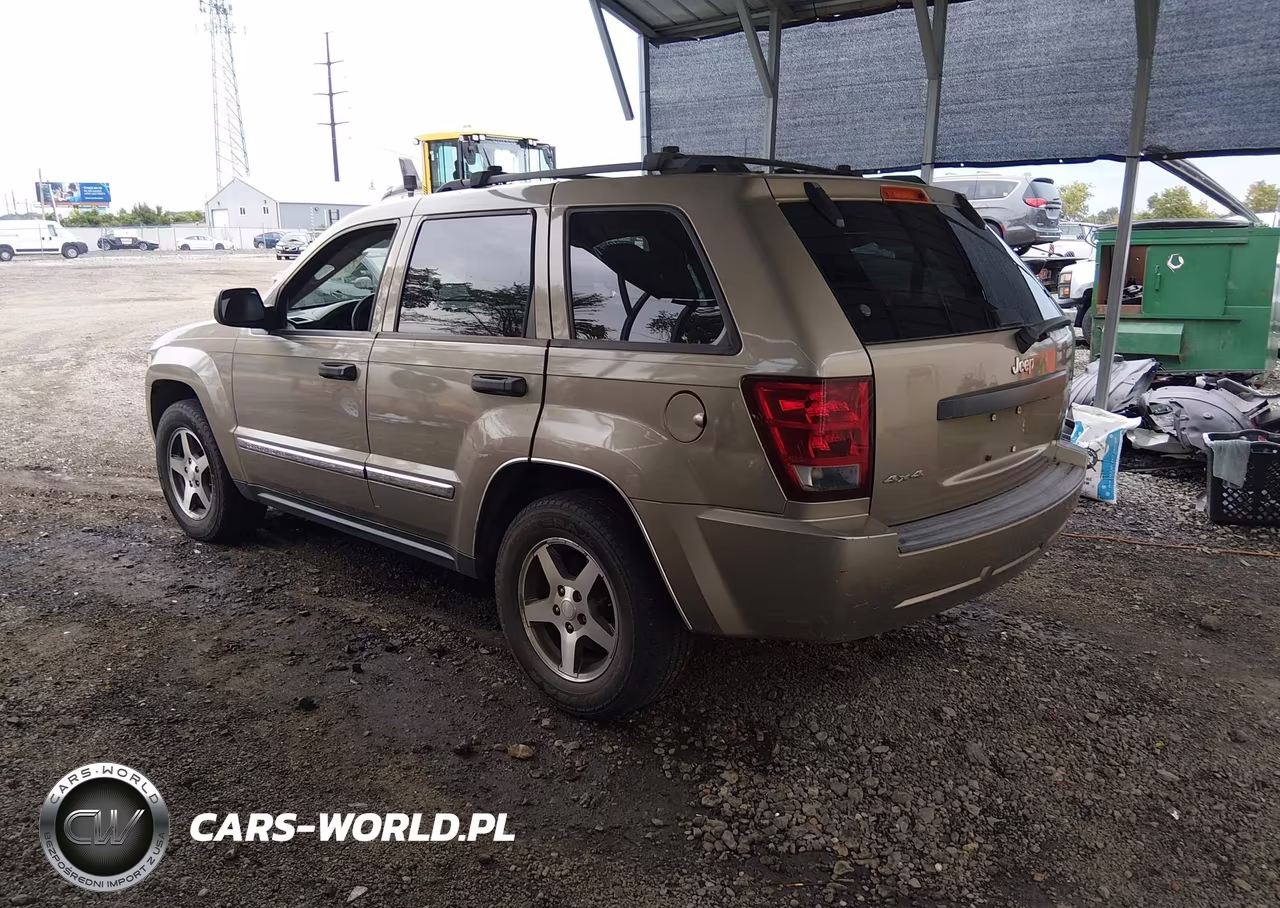 2005 Jeep Grand Cherokee Laredo VIN:1J4GR48KX5C696190 - 3