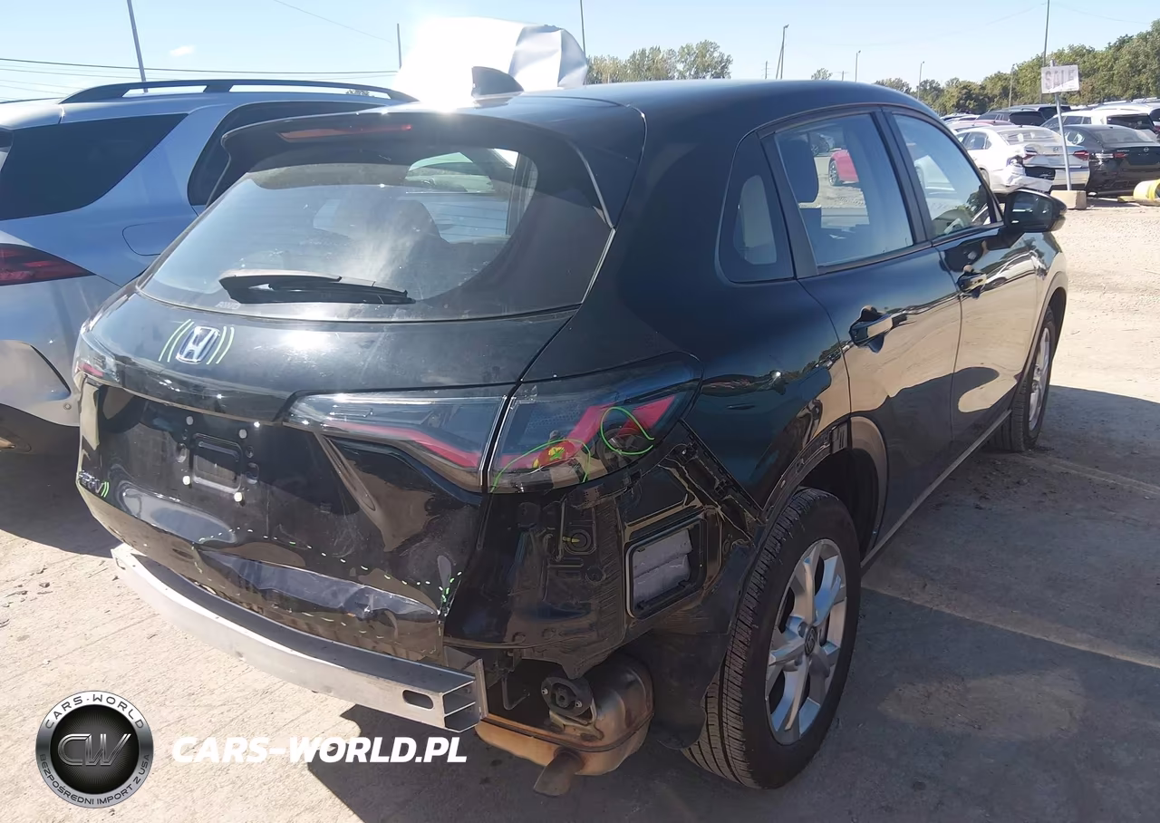 2023 Honda Hr-V Awd Lx VIN:3CZRZ2H37PM710117 - 4