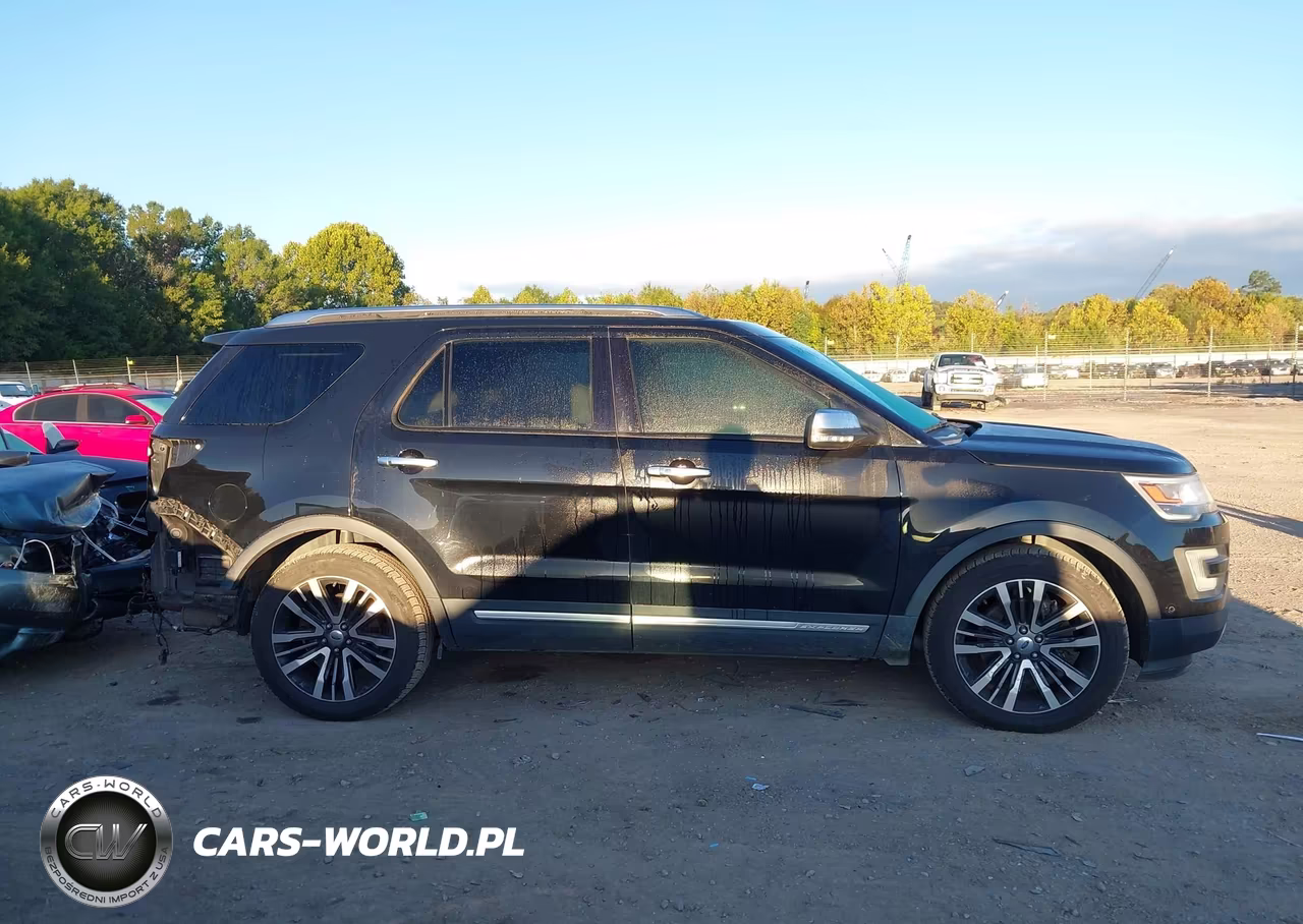 2016 Ford Explorer Platinum VIN:1FM5K8HT2GGB78082 - 13