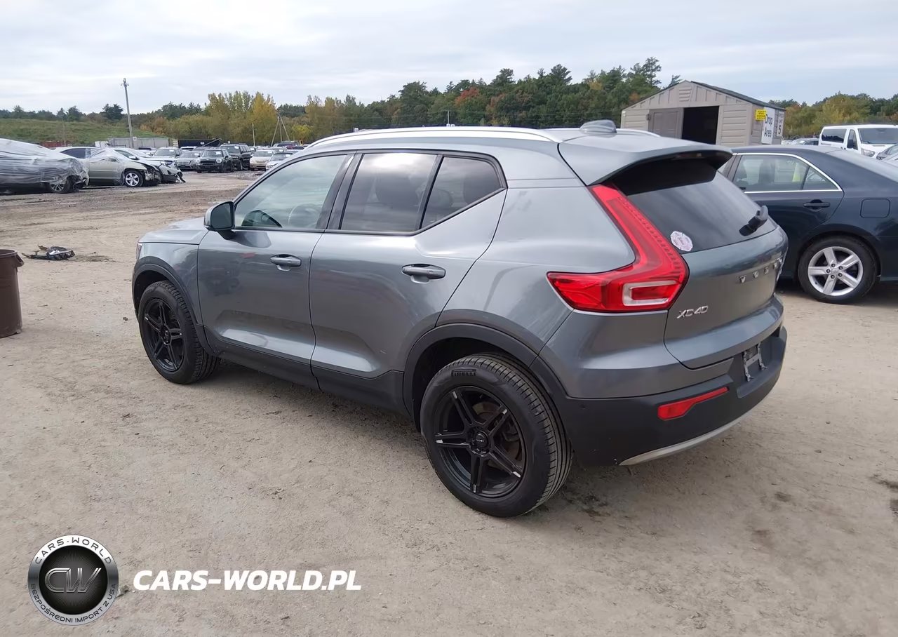 2019 Volvo Xc40 T5 Momentum VIN:YV4162UKXK2139146 - 3