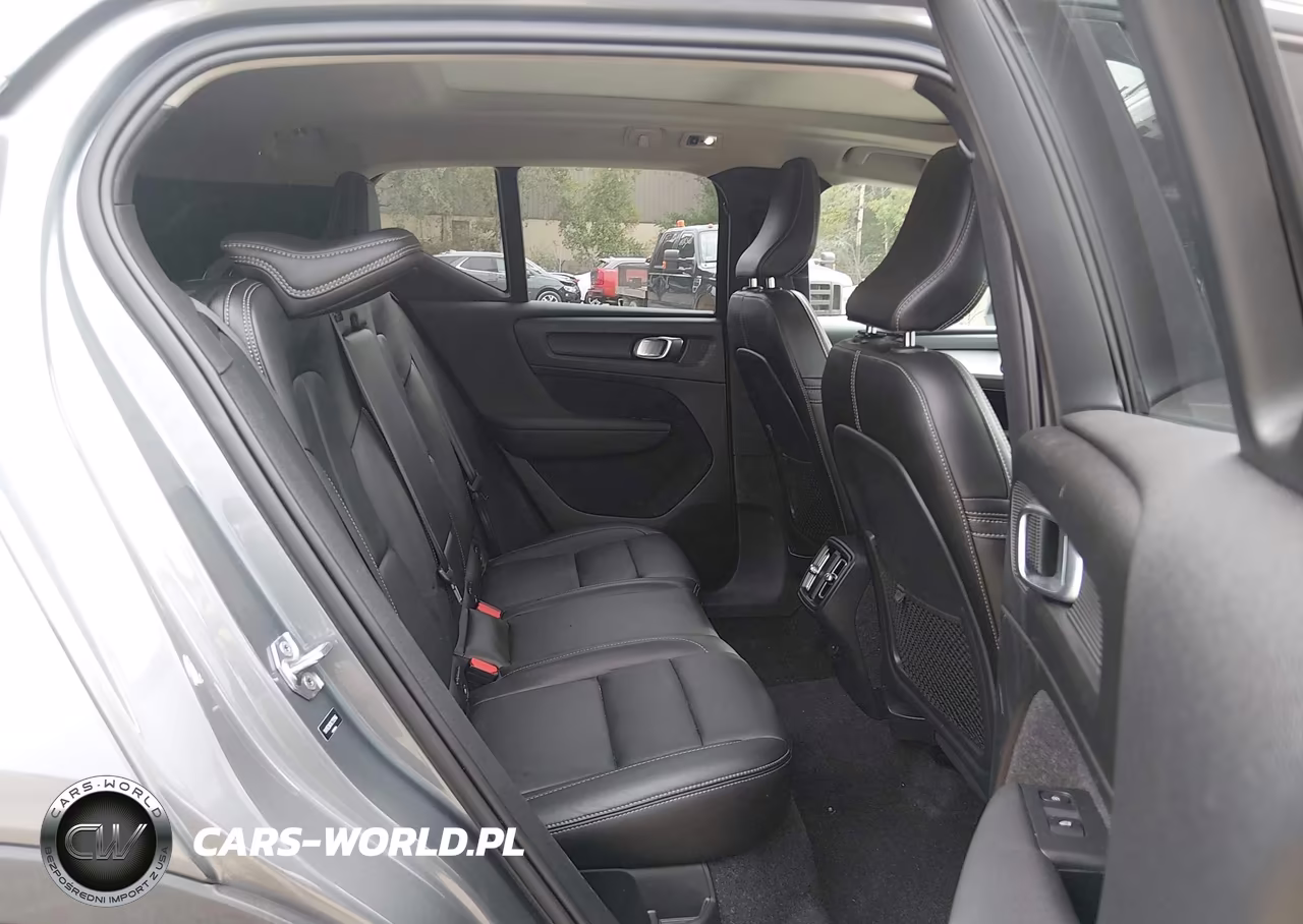 2019 Volvo Xc40 T5 Momentum VIN:YV4162UKXK2139146 - 8