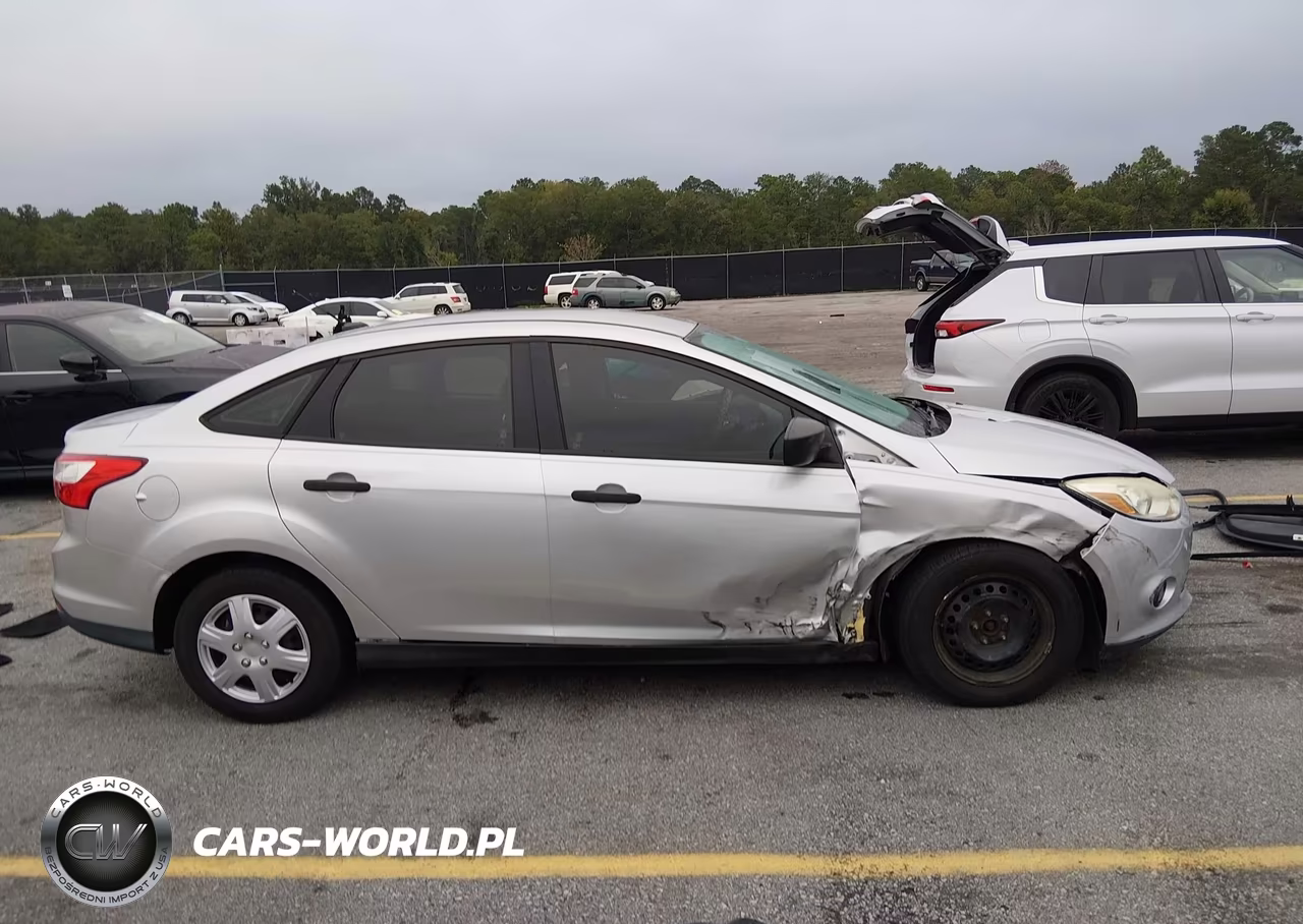 2013 Ford Focus S VIN:1FADP3E29DL249691 - 13