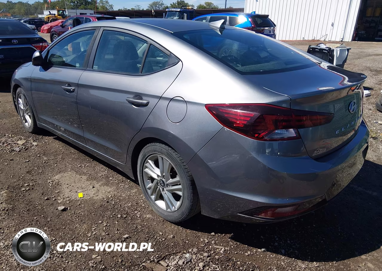 2019 Hyundai Elantra Sel VIN:5NPD84LF8KH476004 - 3