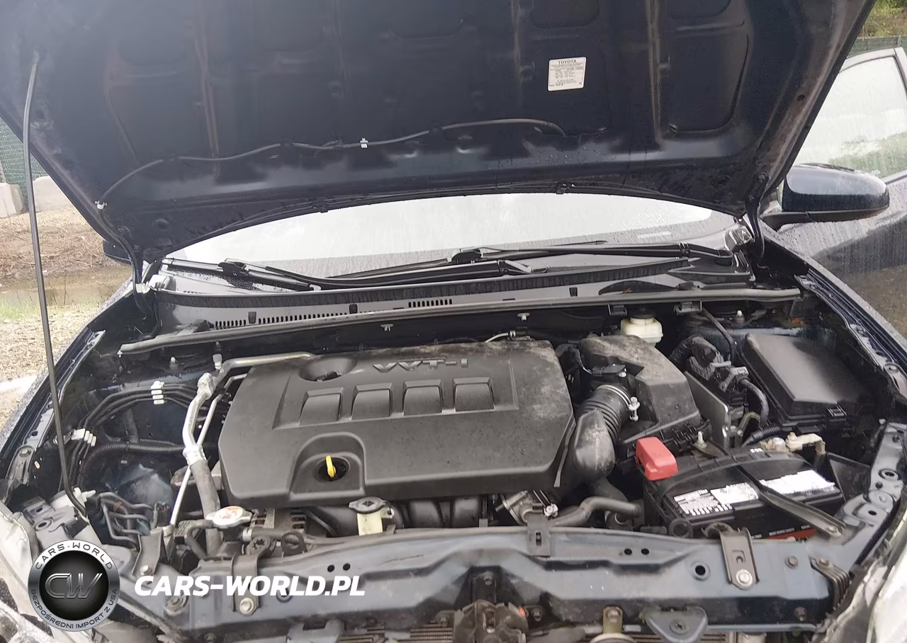 2018 Toyota Corolla Le VIN:5YFBURHEXJP818313 - 10