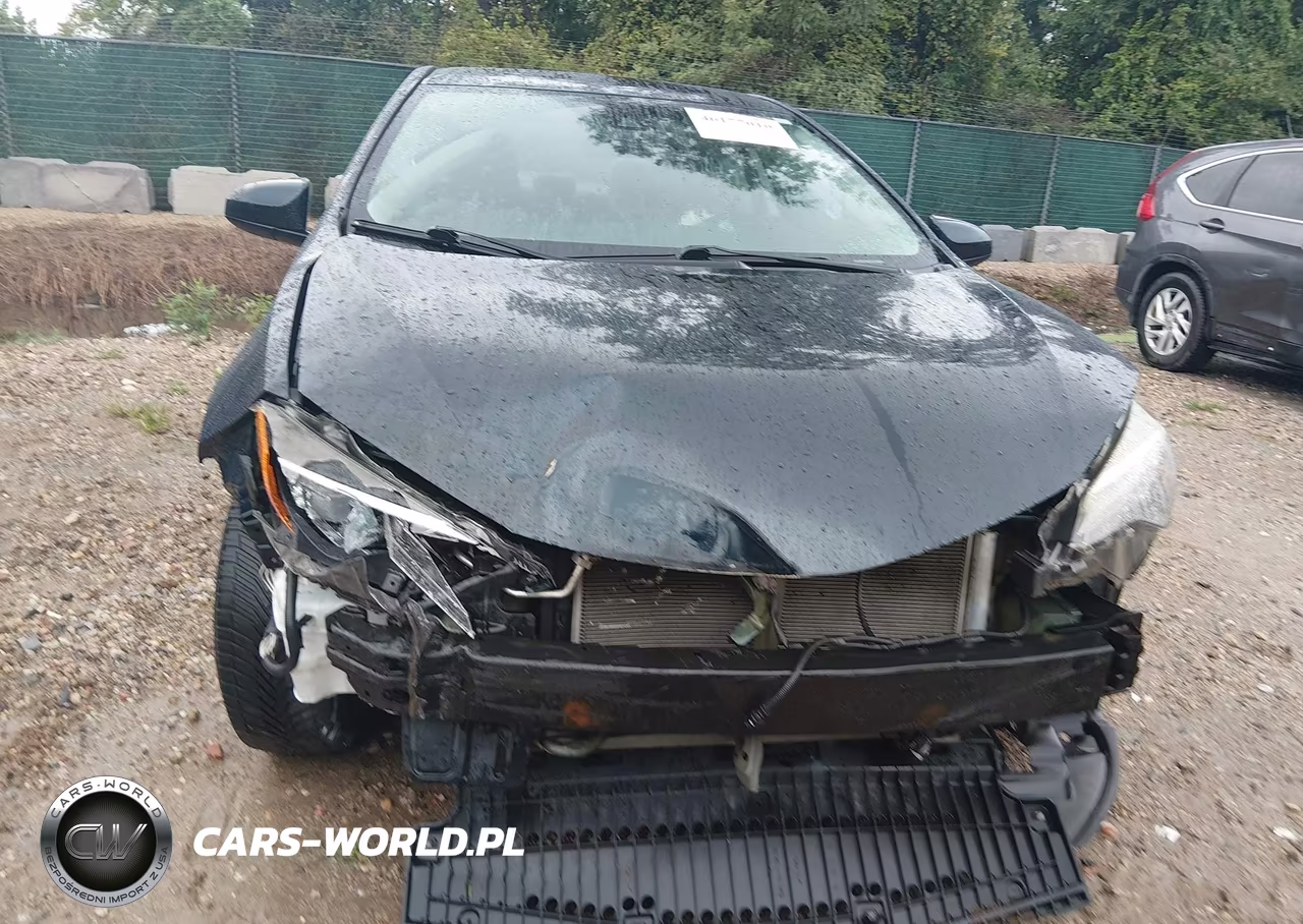 2018 Toyota Corolla Le VIN:5YFBURHEXJP818313 - 6