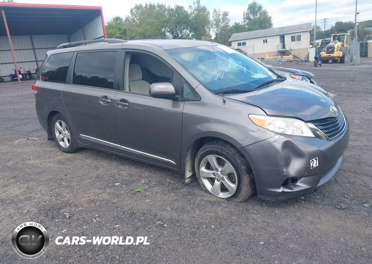 2014 Toyota Sienna Le