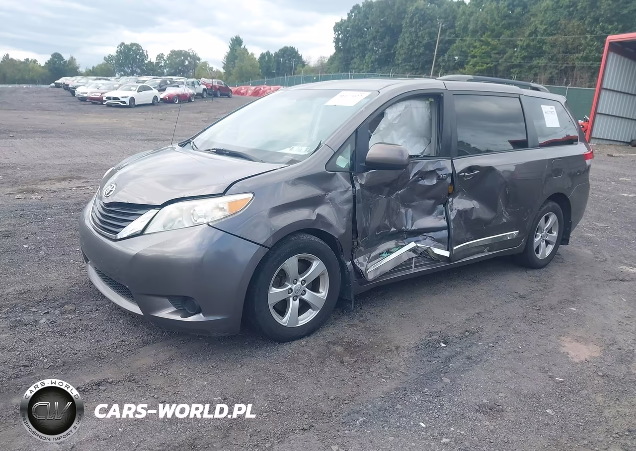 2014 Toyota Sienna Le VIN:5TDKK3DC4ES484171 - 2