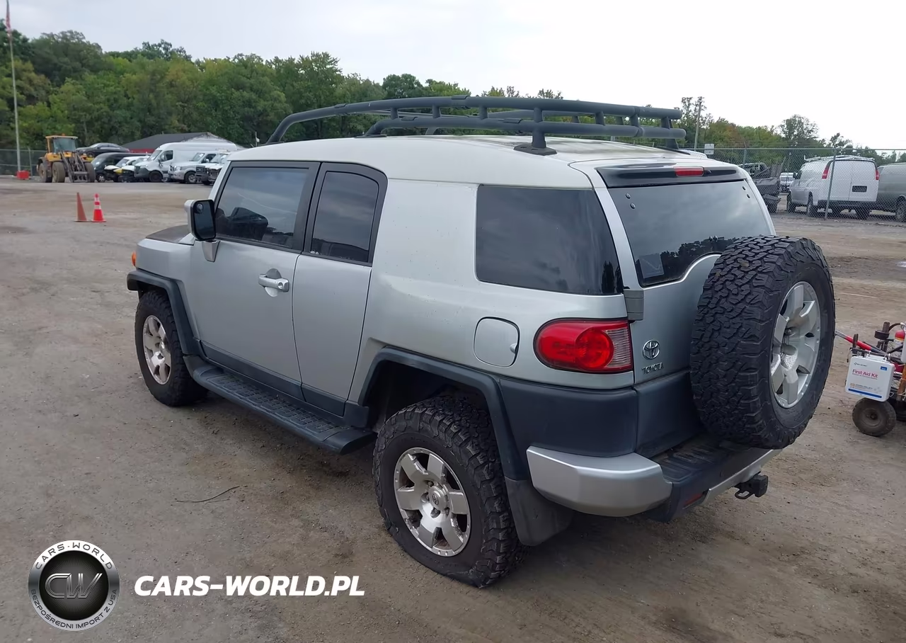 2007 Toyota Fj Cruiser VIN:JTEBU11F070098068 - 3