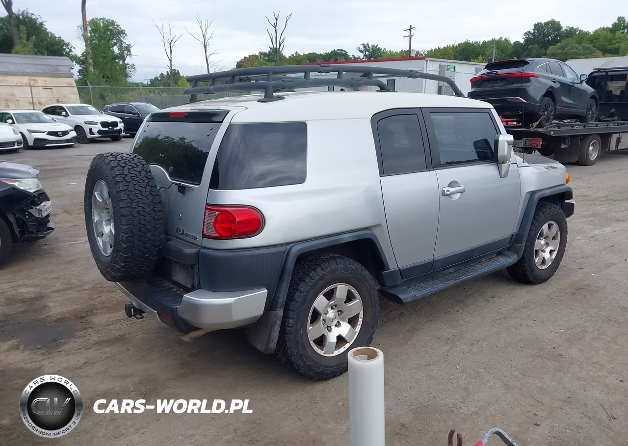 2007 Toyota Fj Cruiser VIN:JTEBU11F070098068 - 4