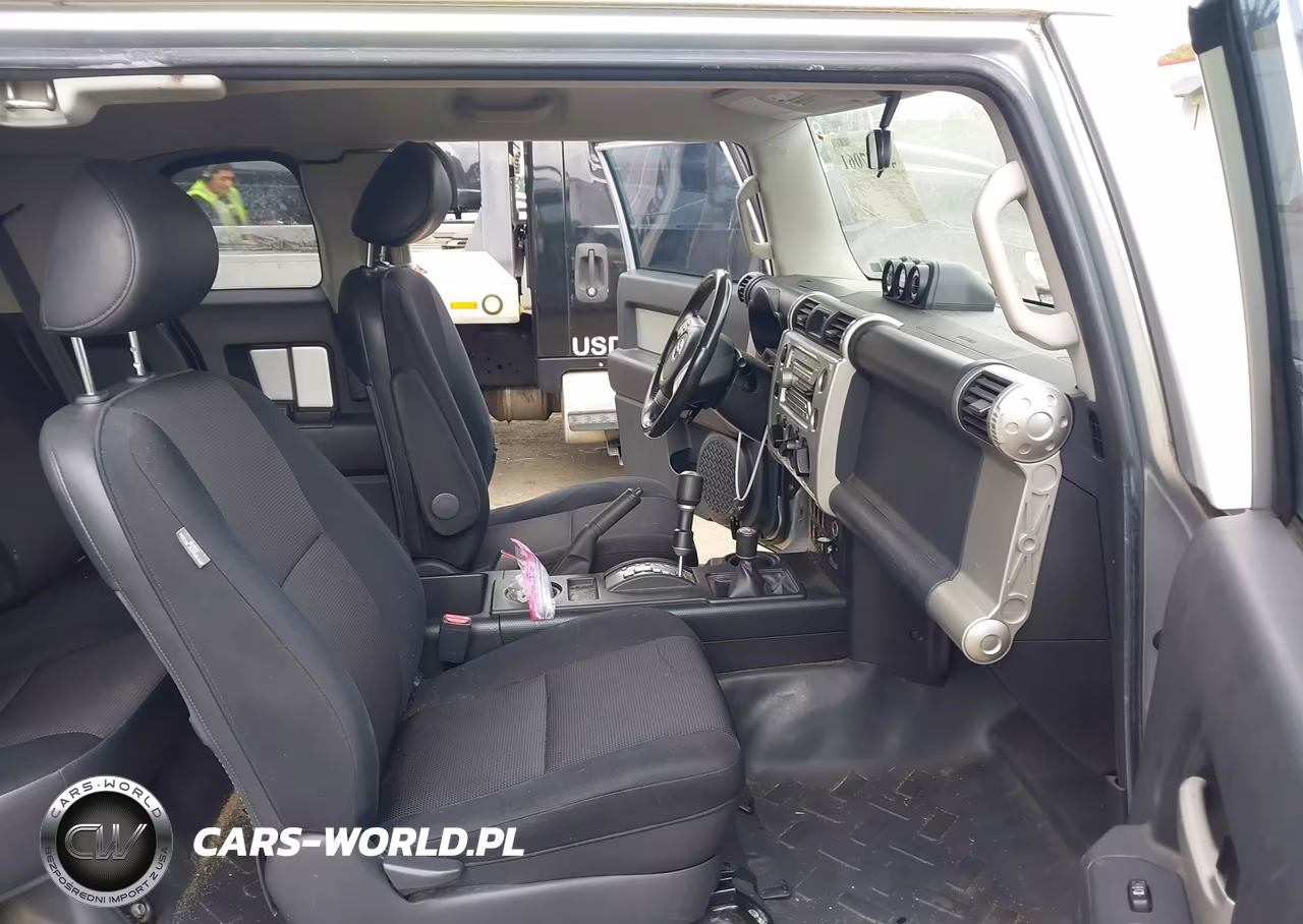 2007 Toyota Fj Cruiser VIN:JTEBU11F070098068 - 5