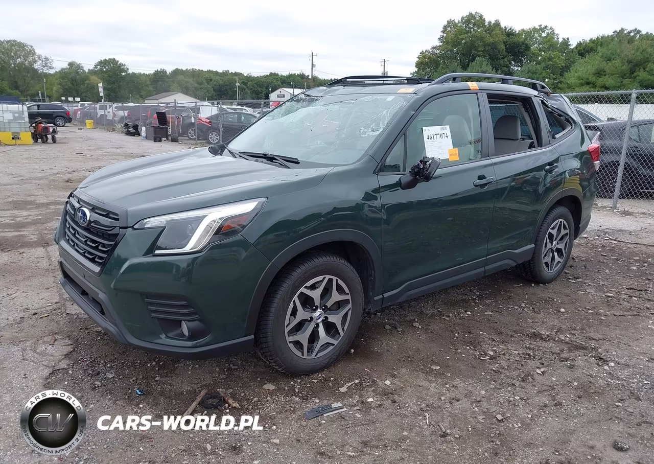 2022 Subaru Forester Premium VIN:JF2SKAEC4NH404392 - 2
