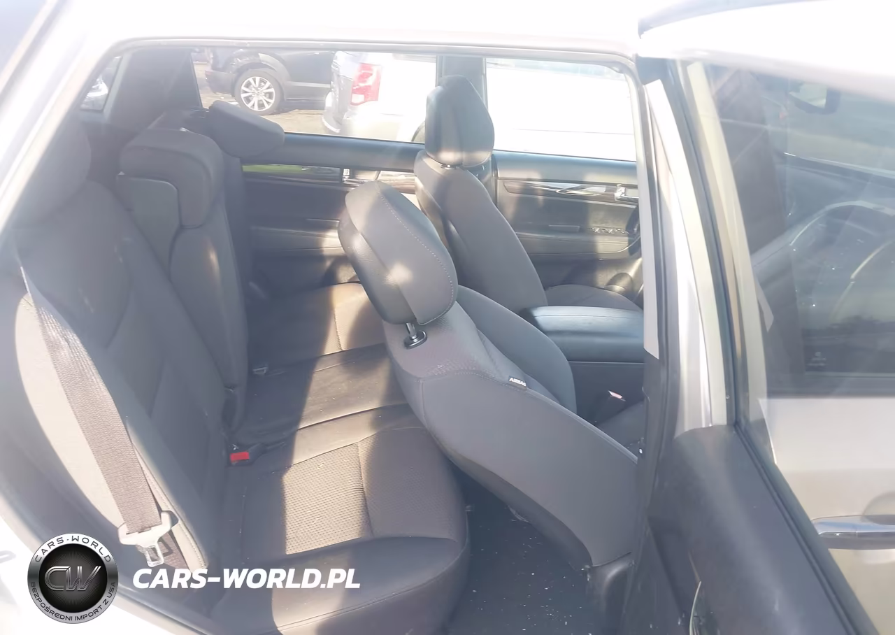 2011 Kia Sorento Lx VIN:5XYKT3A18BG147964 - 8