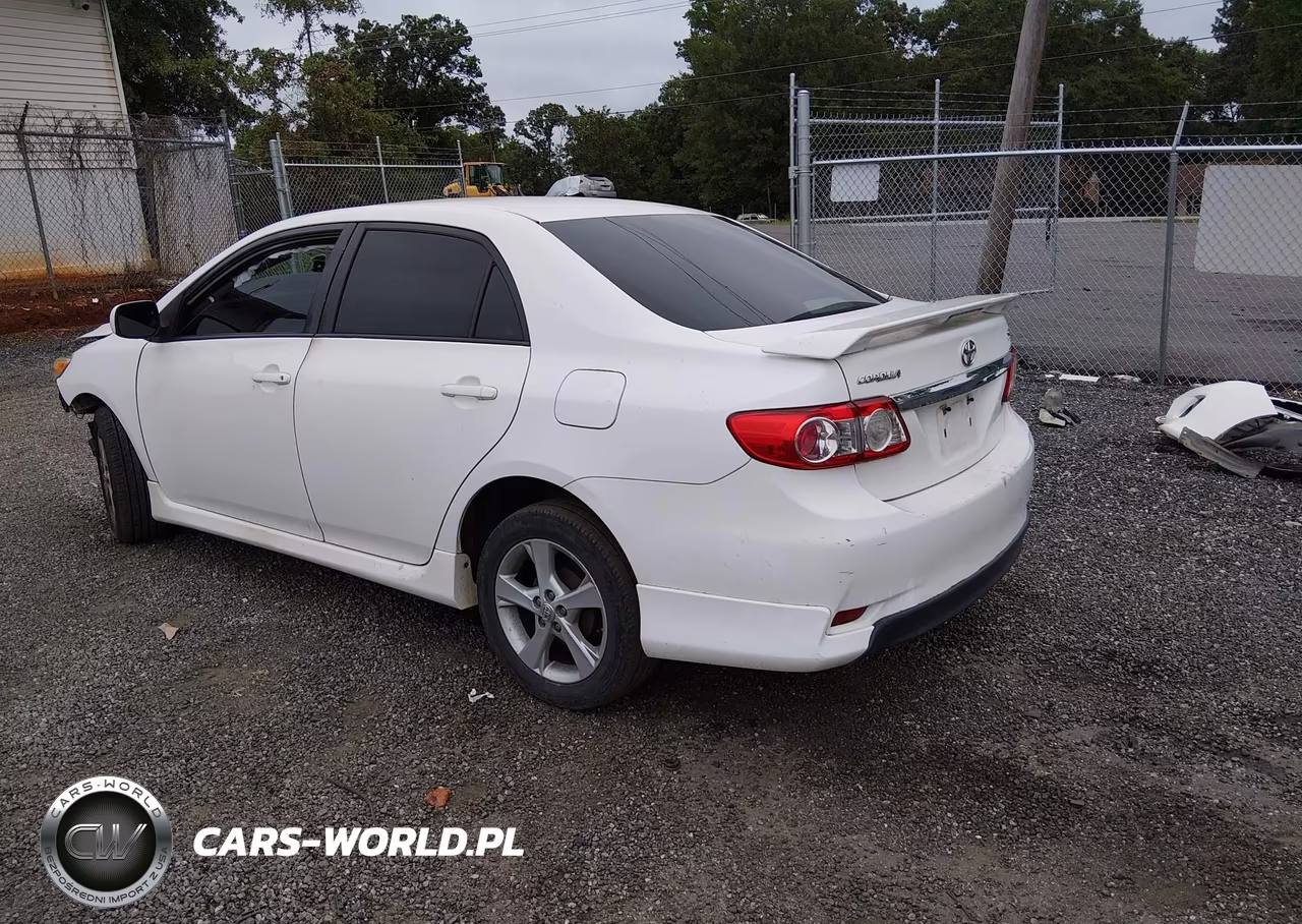 2011 Toyota Corolla S VIN:2T1BU4EE0BC564832 - 3