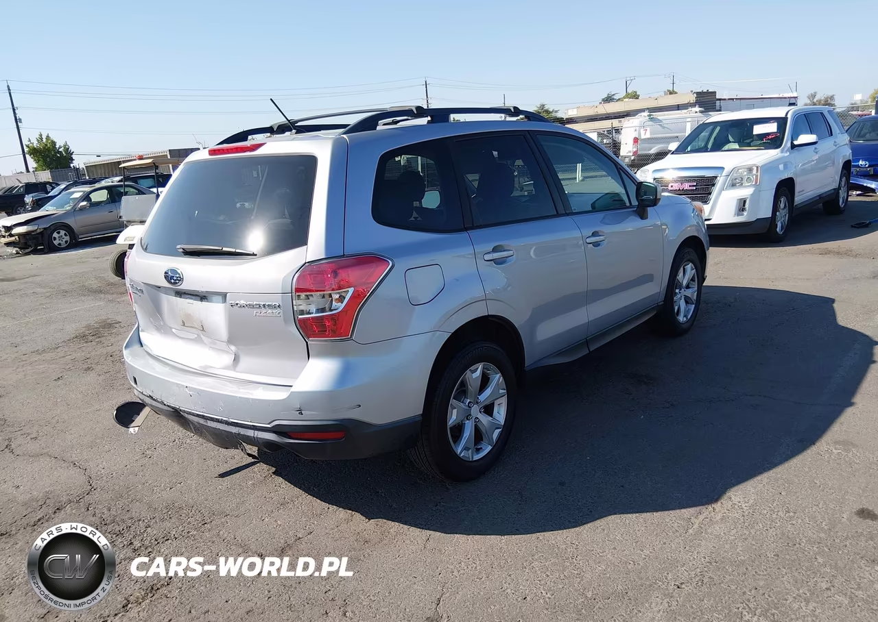 2015 Subaru Forester 2.5I Premium VIN:JF2SJADC6FH820854 - 4