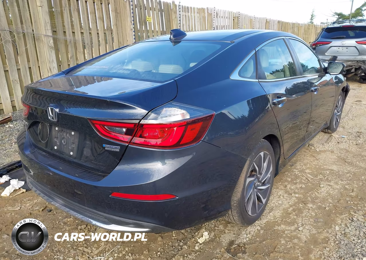 2019 Honda Insight Touring VIN:19XZE4F97KE012890 - 4