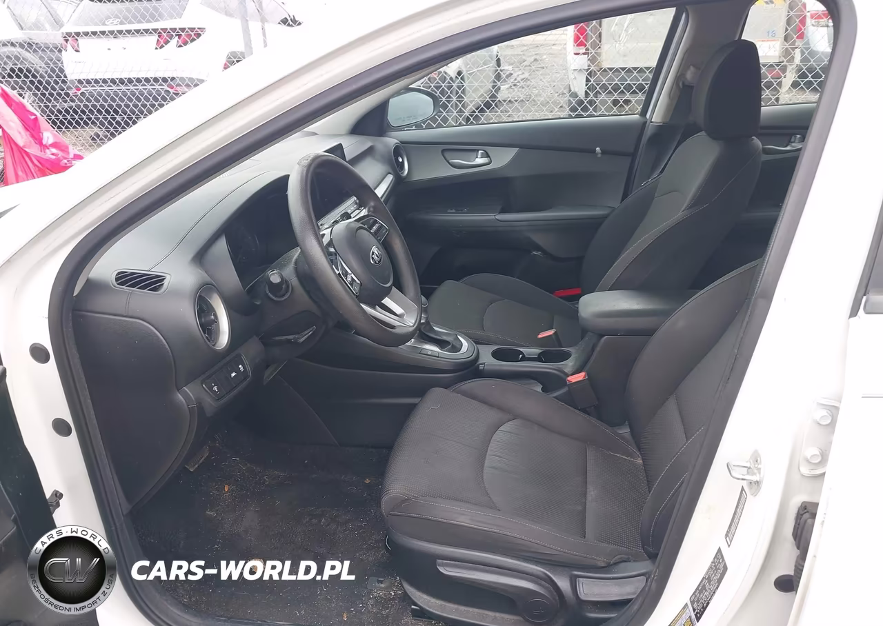 2019 Kia Forte Lxs VIN:3KPF24AD2KE074494 - 5